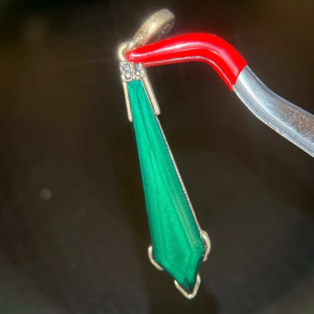 Pointed Green Drop‎ Earrings